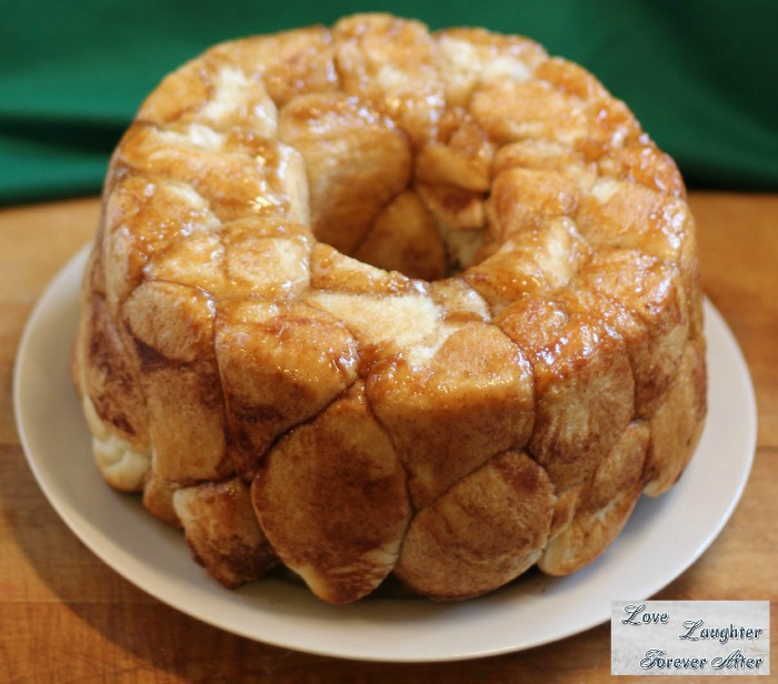Monkey Bread Recipe with Cream Cheese only has 4 WW points per serving