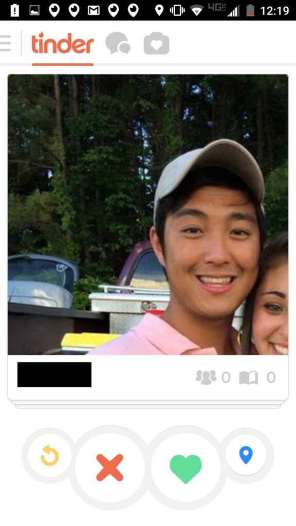 Tinder Cropped out girlfriend